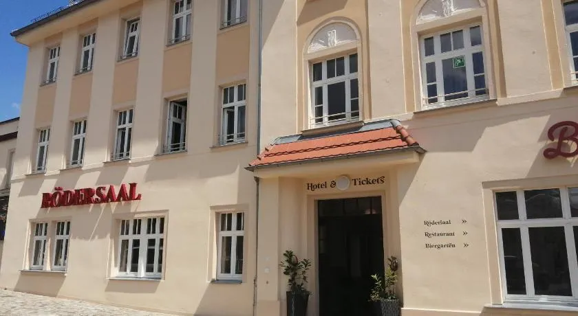 Hotel & Restaurant Rödersaal - Image 1