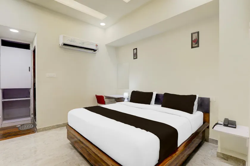 Super Collection O Kakadeo Kanpur Formerly Hotel Avon - Image 1