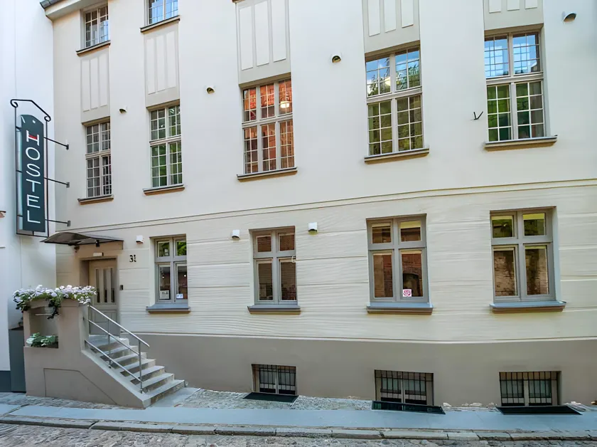 Happy Street Hostel - Image 1