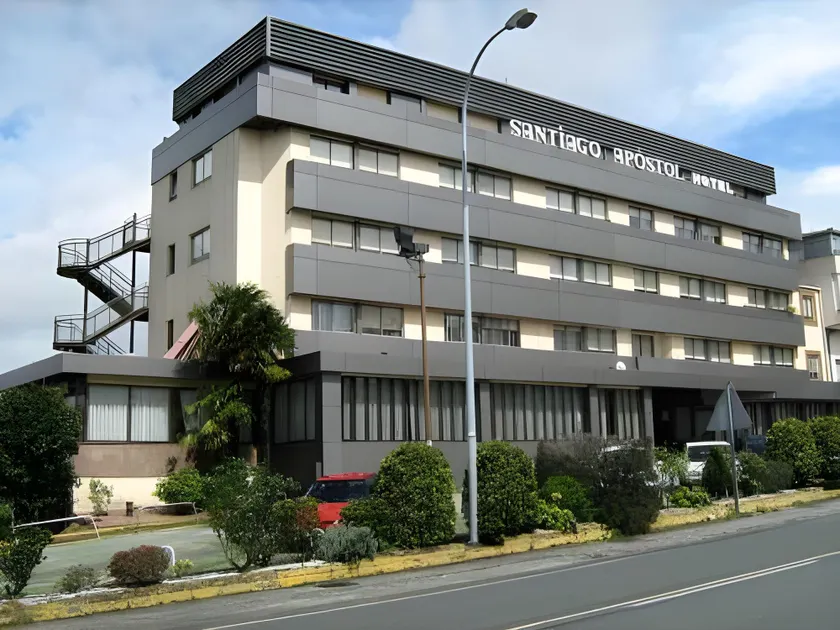 Hotel Santiago Apóstol - Image 1