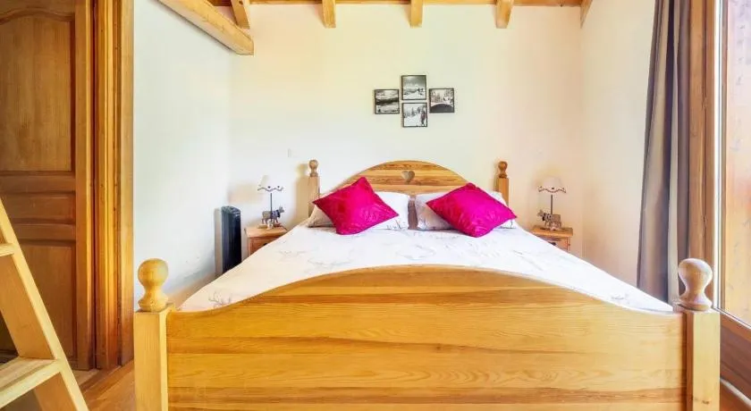Ecrins Lodge - Image 1