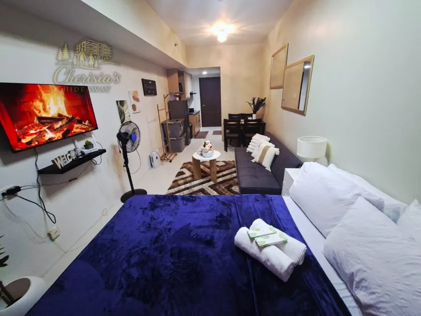 Comfort Homey Studio with Fresh Mountain Air by Cherisia's Hideaway - Image 1