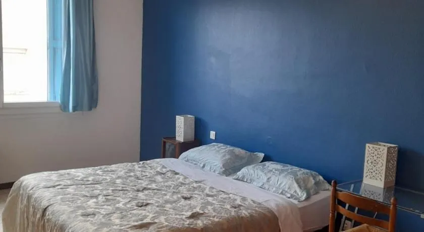 Peaceful room, Thuir centre, view Le Canigou - Image 1