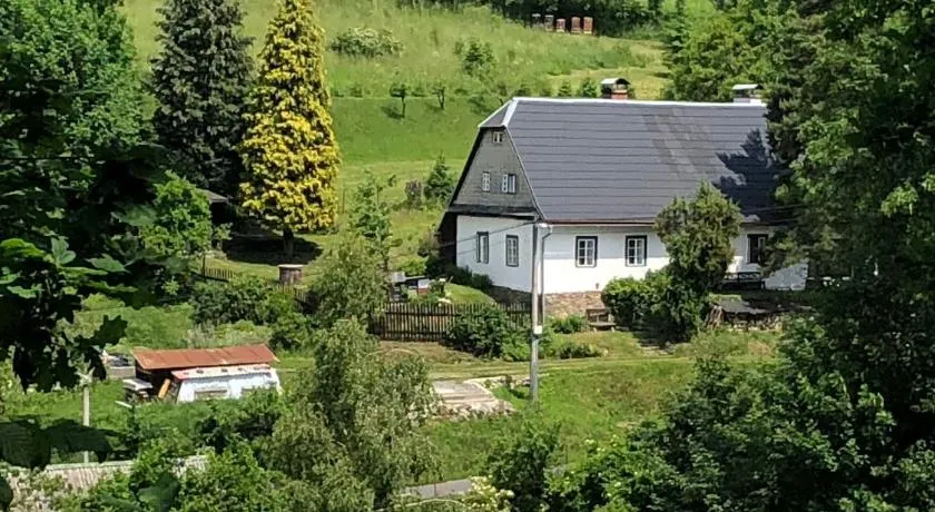 Chalupa U Veverek - Image 1