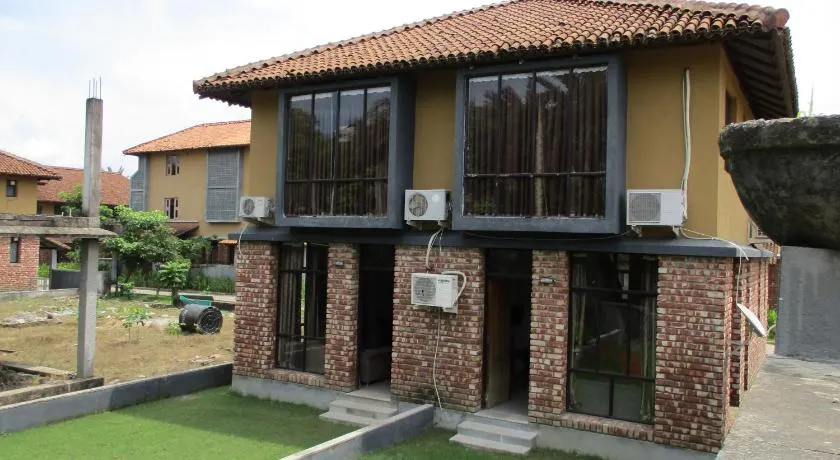 Ganga Kutir Oak Villa on Raichak - Image 1