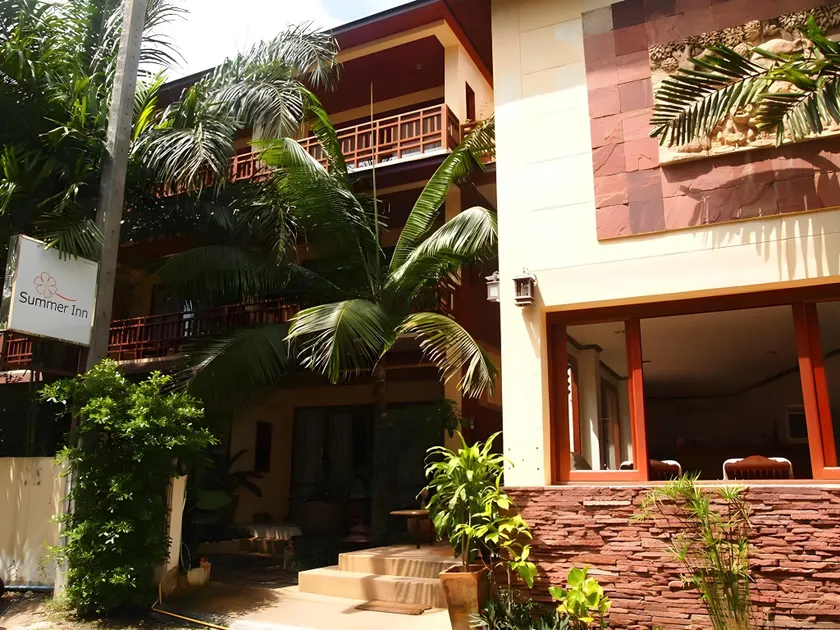 Summer Inn - Image 1
