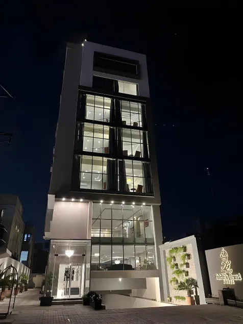 Faletti's Grand MM Alam Gulberg - Image 1