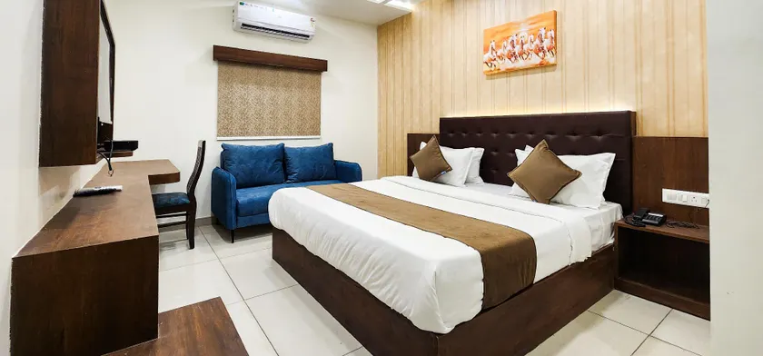 Hotel Nova Shapar - Image 1