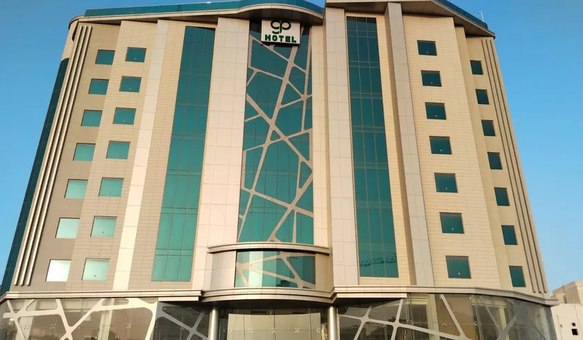 Green Park Hotel - Image 1