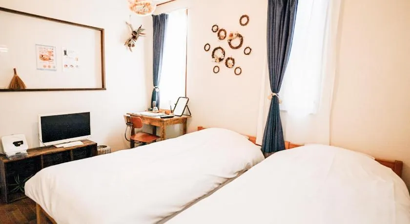Tipy records inn hanare - Image 1