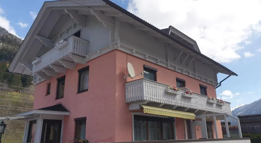 Haus Elena - Image 1