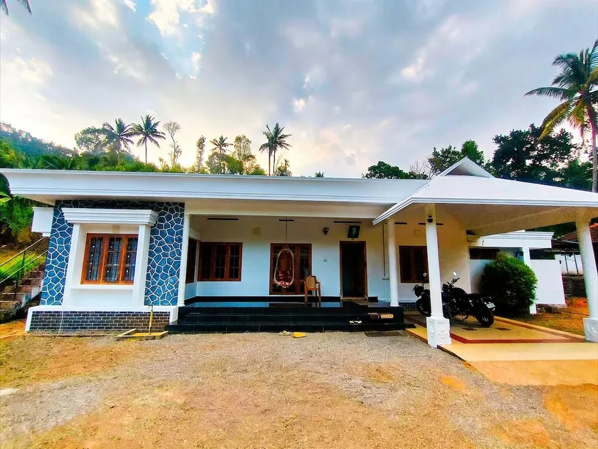 Udumbanchola Houses - Image 1
