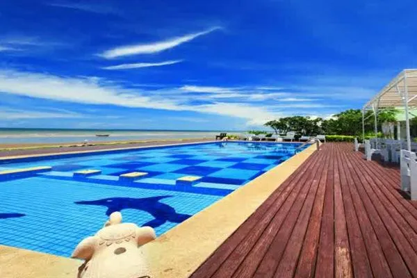 Sea-Sky Resort - Image 1