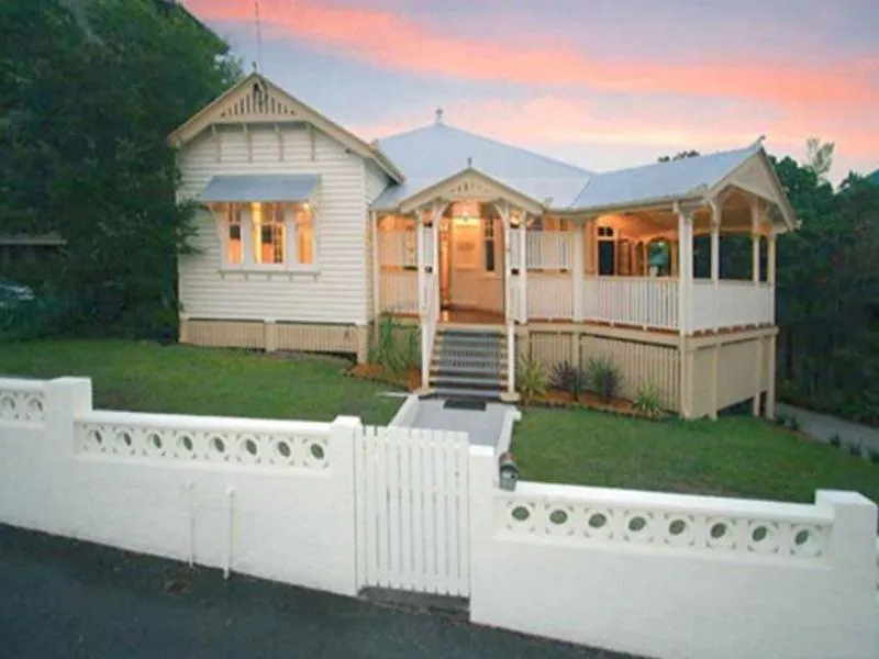 Minto Colonial Accommodation - Image 1
