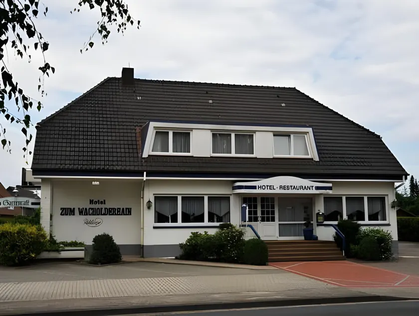 Hotel Restaurant Zum Wacholderhain - Image 1