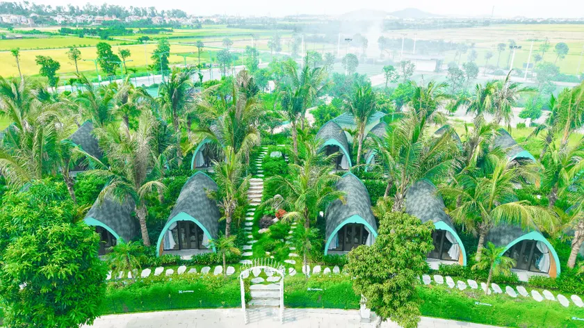 Xanh Melody Resort - Image 1