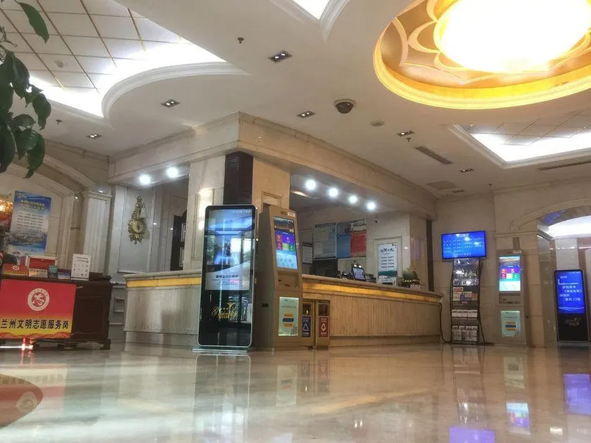 Goldenlily Hotel - Image 1