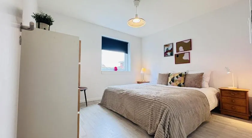 aday -Modern 3 Bedrooms apartment in Langholt - Image 1