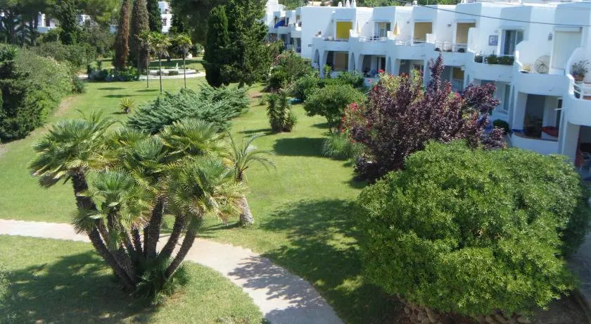 Siesta Mar Apartamentos Ibiza - Image 1