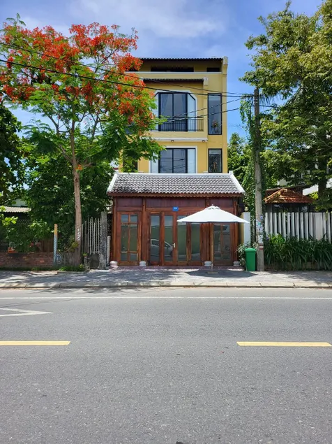 Cheerful 4-Bedroom Villa With Pool and Rice View - Image 1