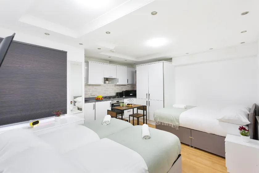 Studio9 Rooms - Image 1