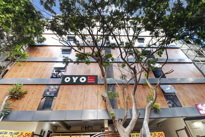 Hotel O Sri Harshitha Grand Near Zudio - Star Bazaar, Kundalhalli Gate - Image 1