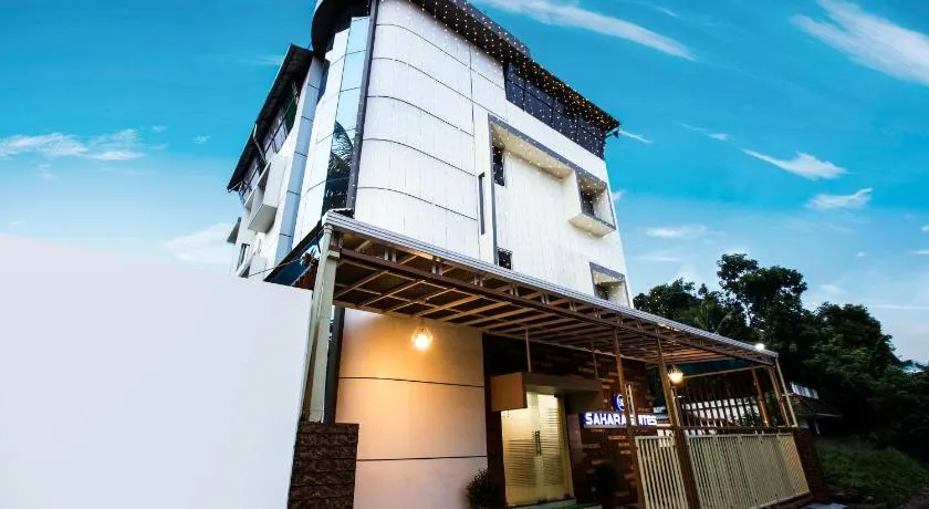 sahara suites - Image 1