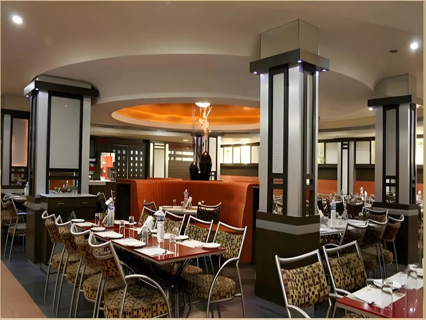 Taj Tristar - Image 1