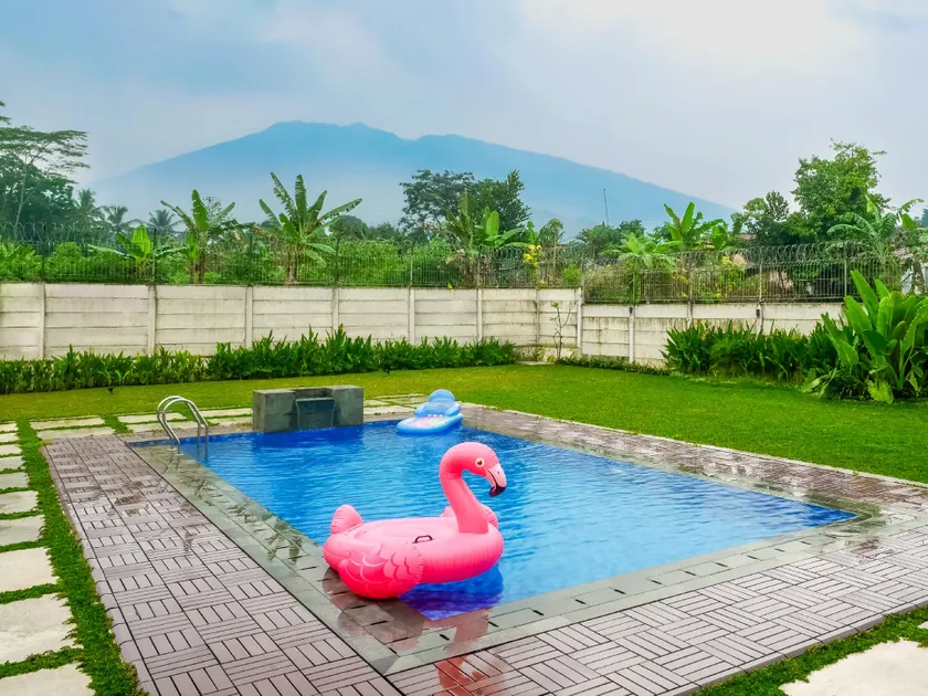 Theolive Arrea - Spacious Private Pool and Backyard - Image 1