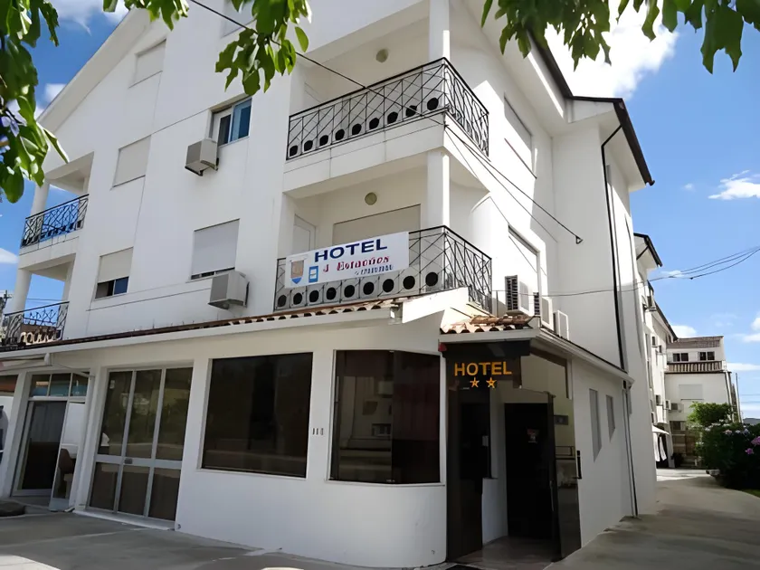 Hotel 4 Estacoes - Image 1