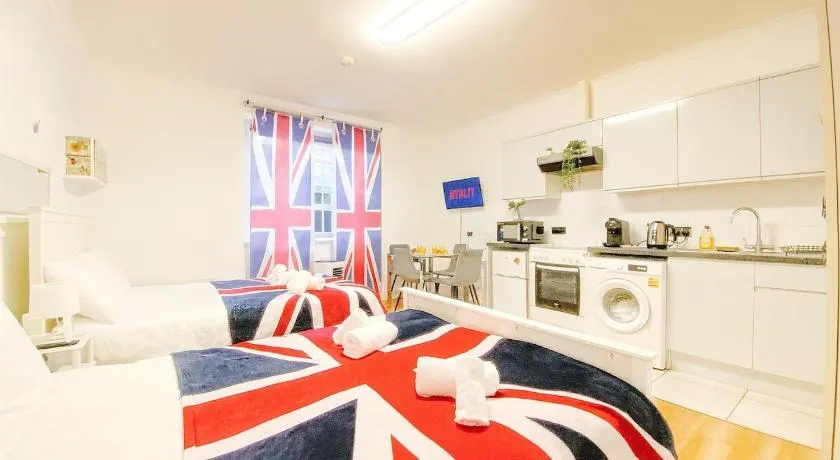 Central London 1 Apartment - Image 1