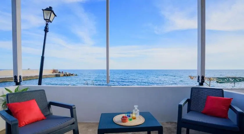 Nirou Studio by the beach - Image 1