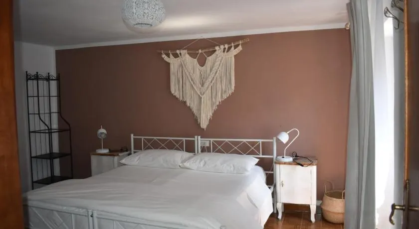 Artemilland B&B - Image 1