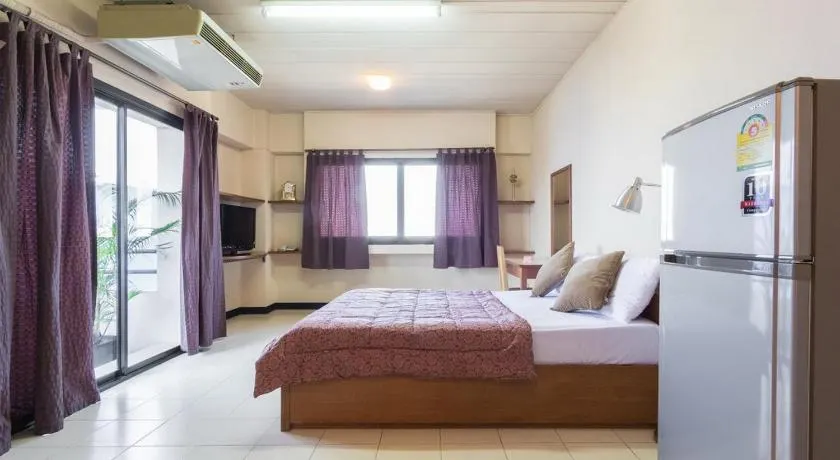 Grand Residence Ngamwongwan 19 - Image 1