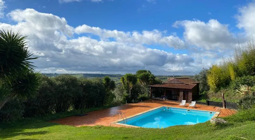 Poolside Holiday Cottage with Fireplace - Image 1
