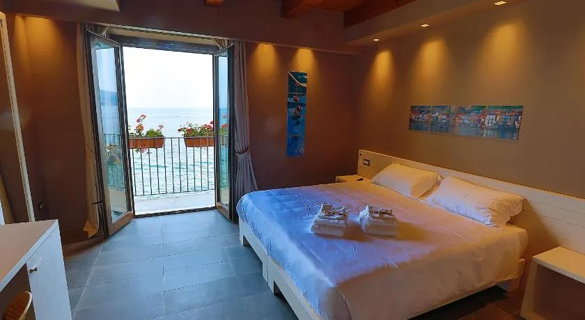 Il Casato Deluxe Rooms - Image 1