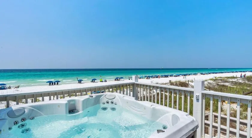 Backyard Beach by AvantStay - Image 1