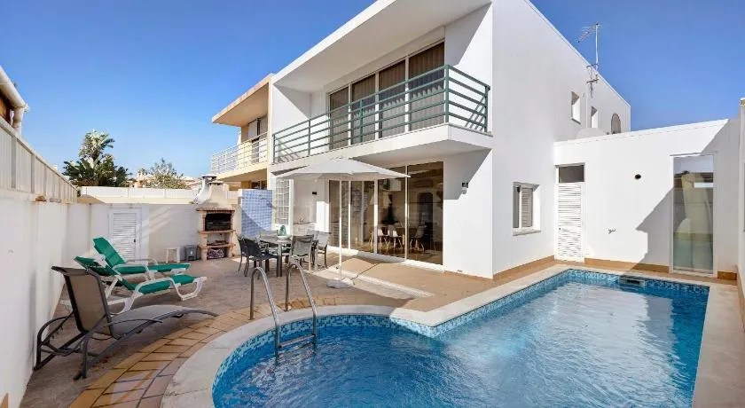 Lagos Beach Pool Villa - Image 1