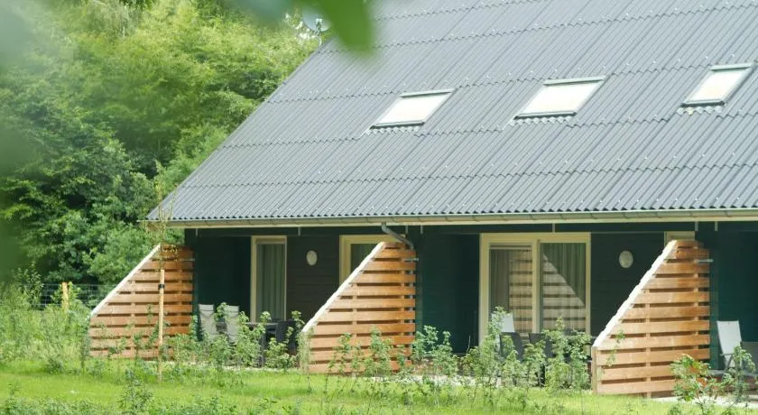 Horsetellerie Rheezerveen - Image 1