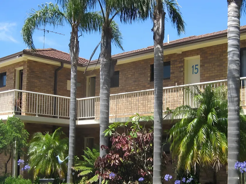 Hawks Nest Motel - Image 1