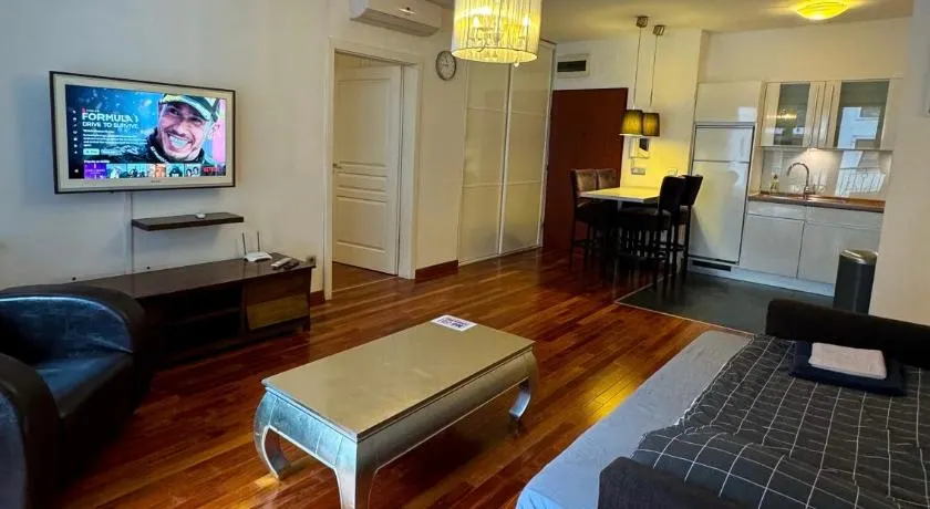 Midtown Apartments - Easy Check-in&Parking - Image 1