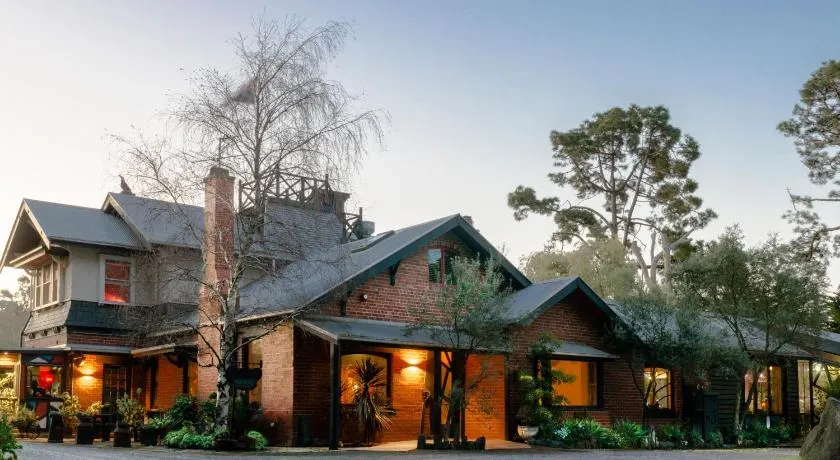 Oakdene Vineyards Guesthouse - Image 1