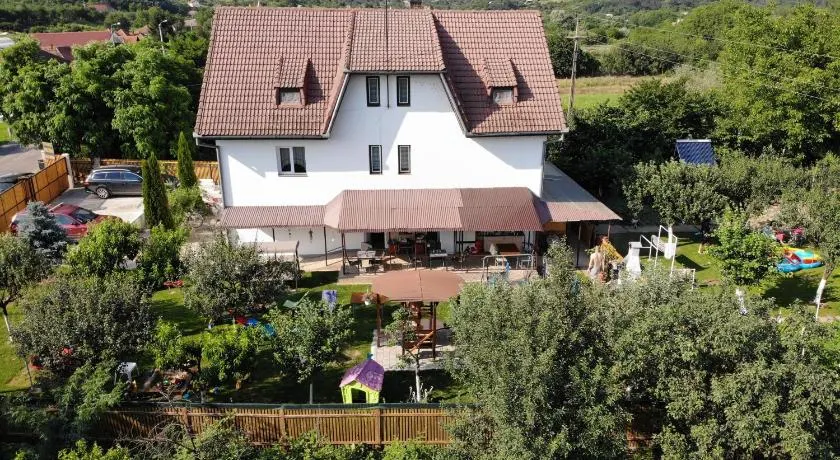 Podgoria Guesthouse- Camere de închiriat - Image 1