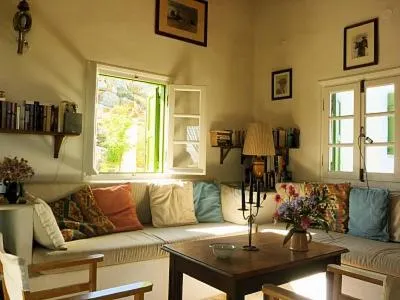 Katzilieris Country House - Image 1