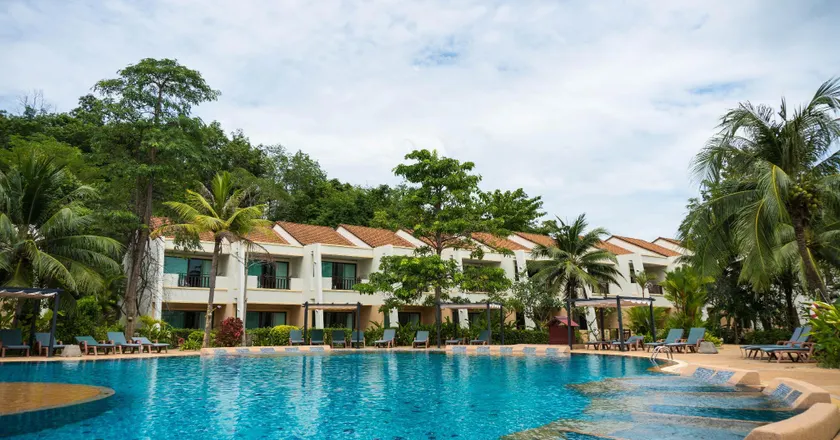 Lanta Resort - Image 1