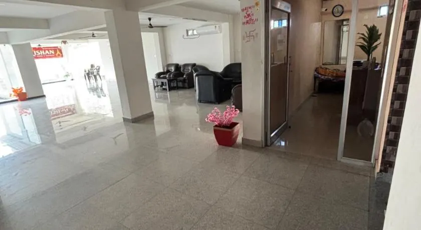 Hotel Kishan - Image 1
