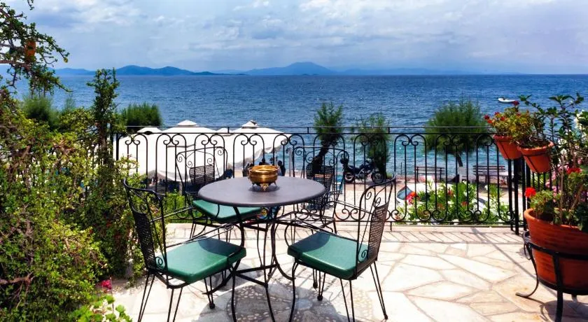 Afissos Seaside Cottage - Image 1
