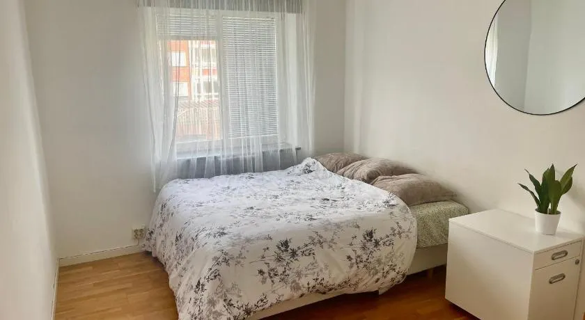 Chambre privée adaptée aux familles - Image 1