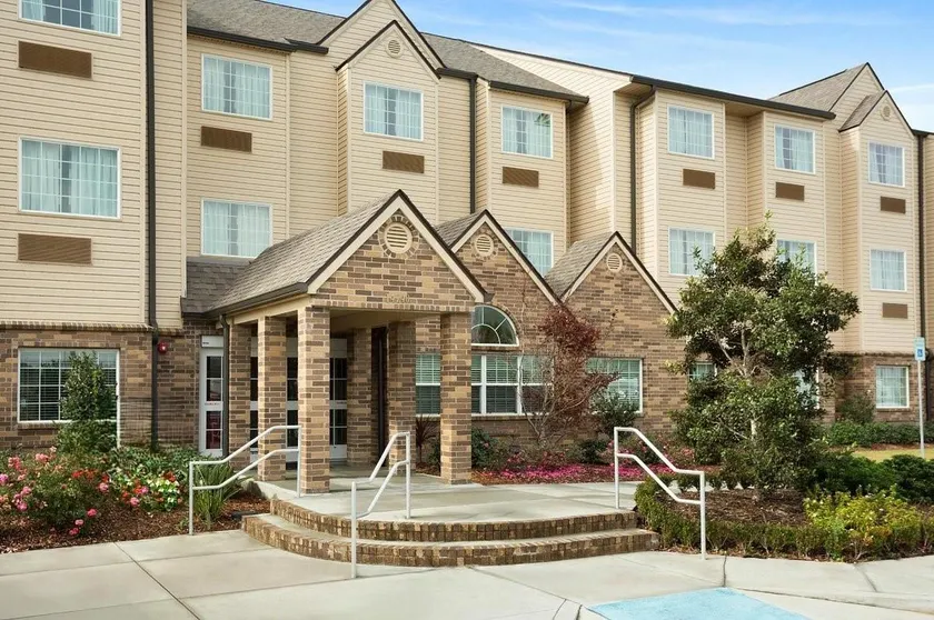 WeStay Suites Belle Chasse - Image 1