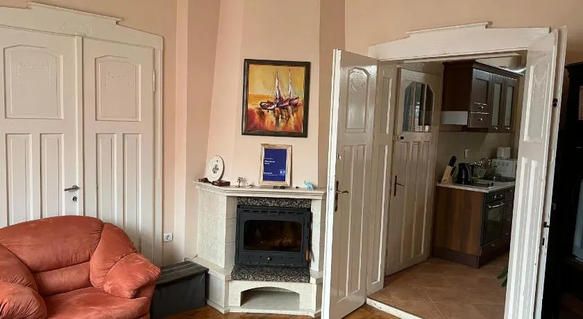 Albert Guest House - Image 1